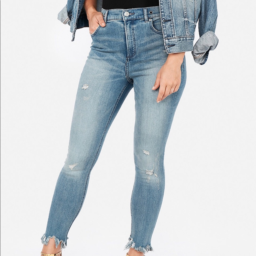 EXPRESS💥Super High Waist Frayed Hem Ankle